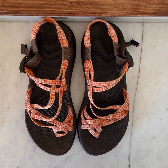 Chaco ZX2 Yampa Strappy Sport Outdoor Sandals w/ Toe Loop - women’s size… - Picture 1 of 6